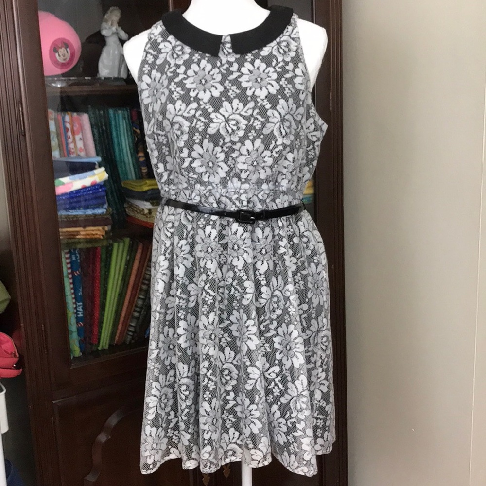 Xhilaration Black and White Dress